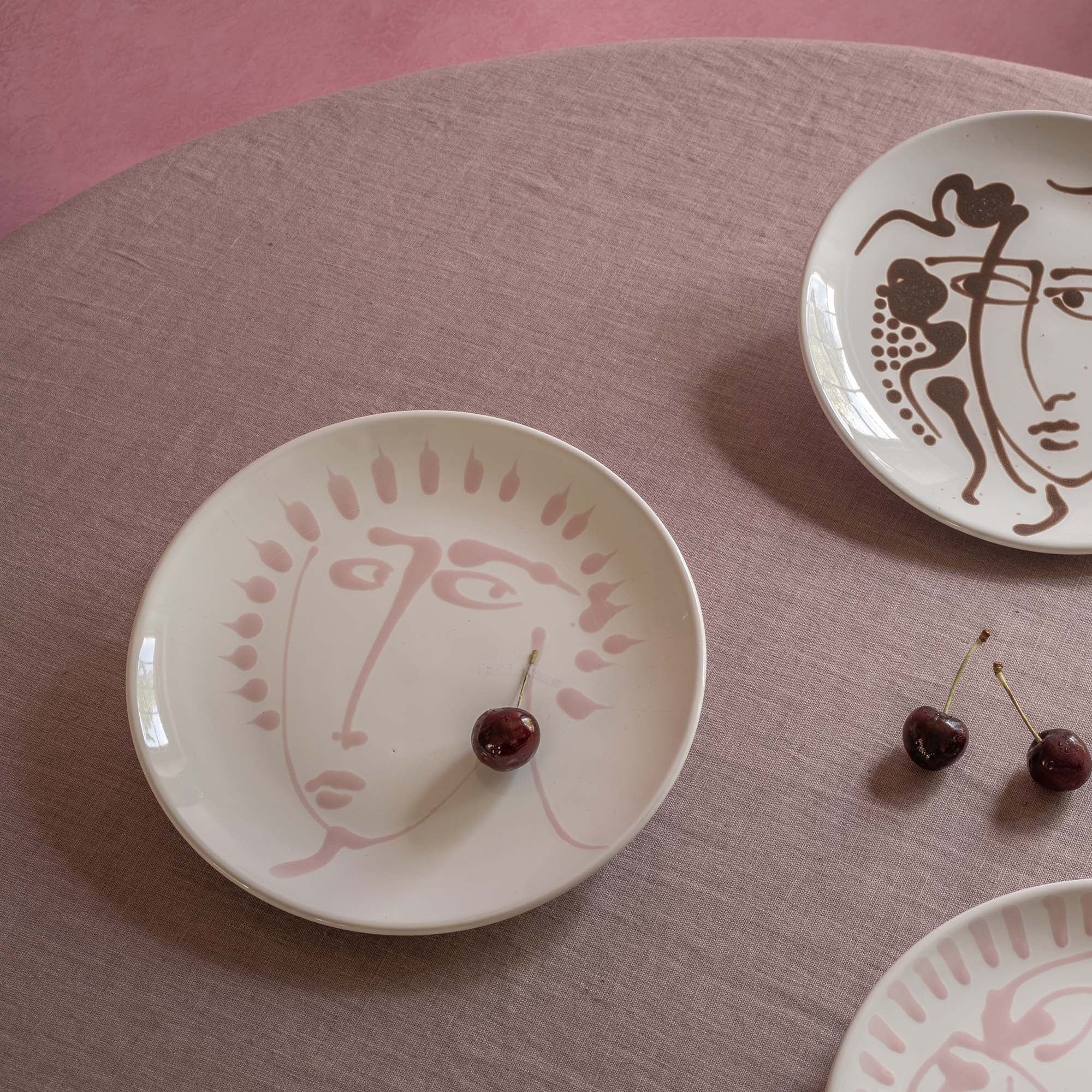 Fasano Face Dinner Plate