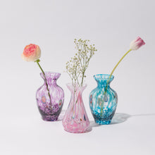 Load image into Gallery viewer, Pink Bud Vases
